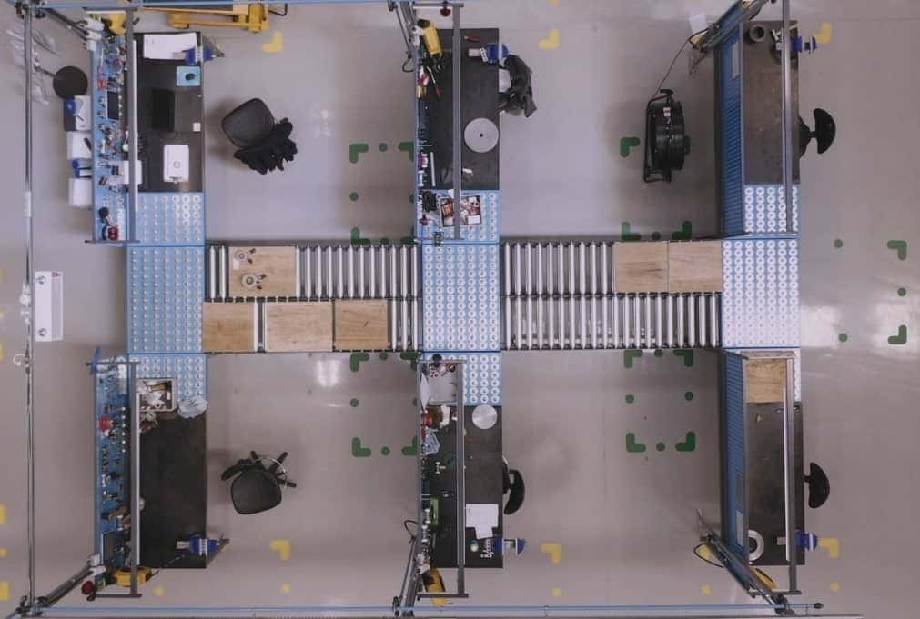 Atlas Copco workstations using Alwayse ball transfer units