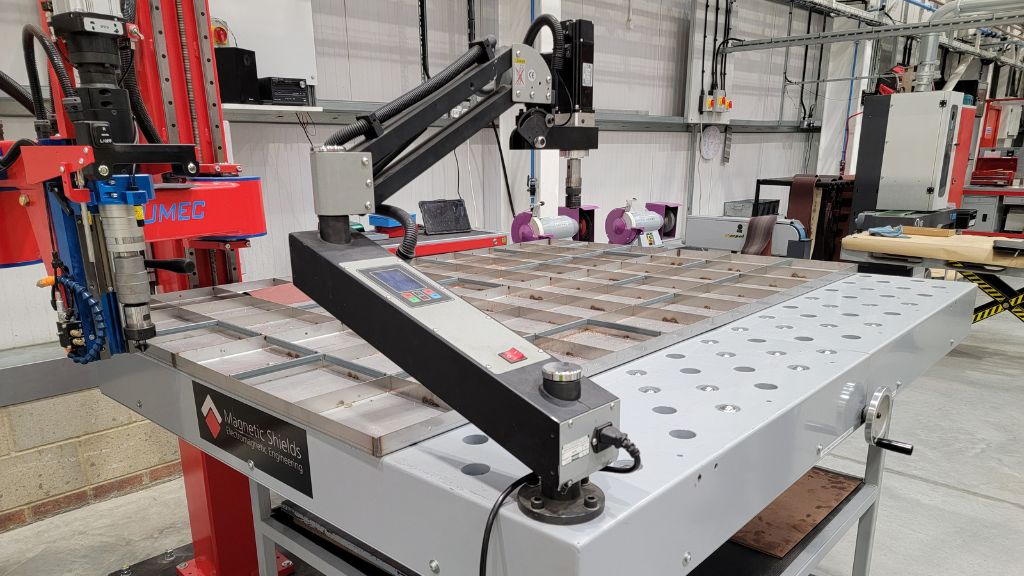 Live Dead Table Magnetic Shields